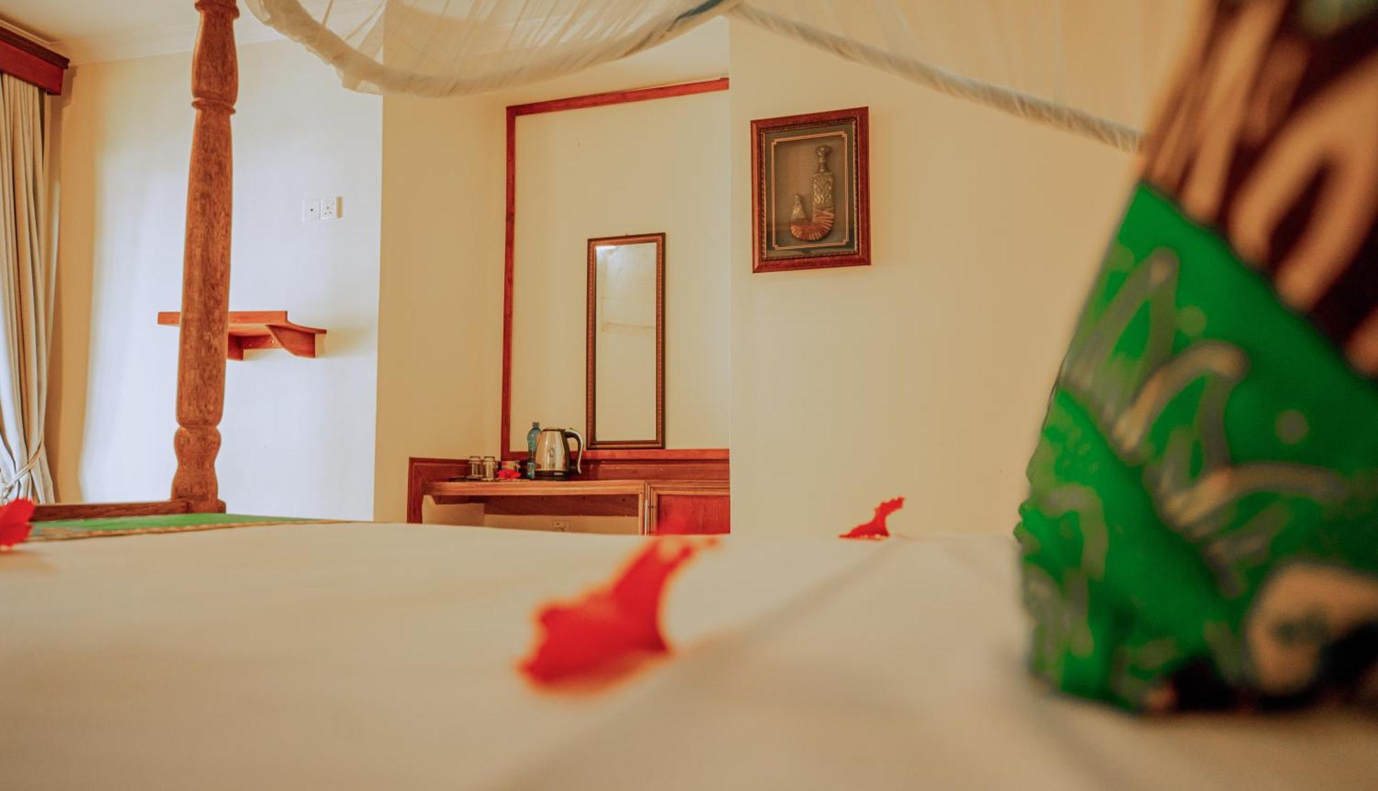 Sansi Kae Beach Resort Michamvi Kae Luaran gambar