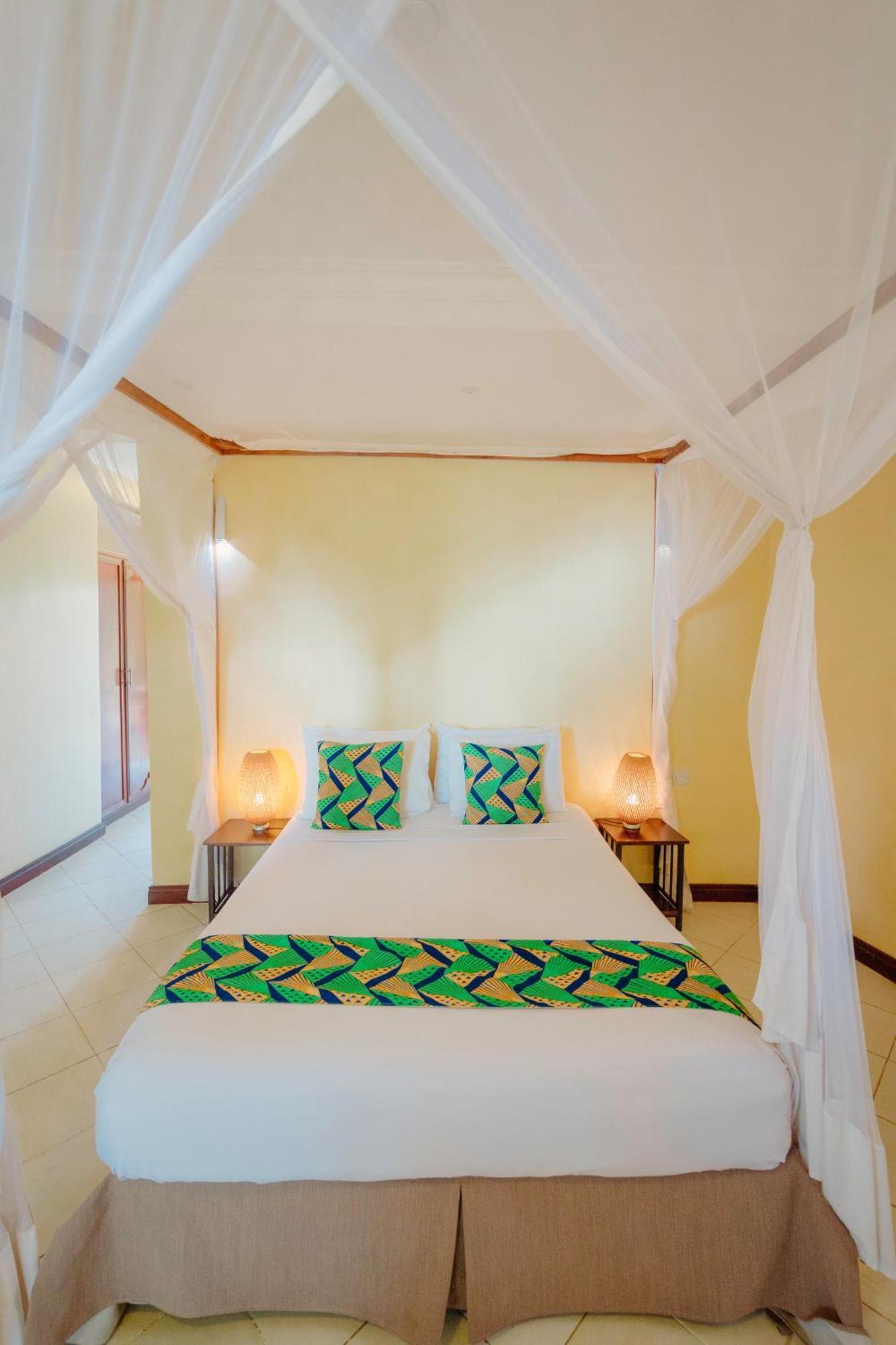 Sansi Kae Beach Resort Michamvi Kae Luaran gambar