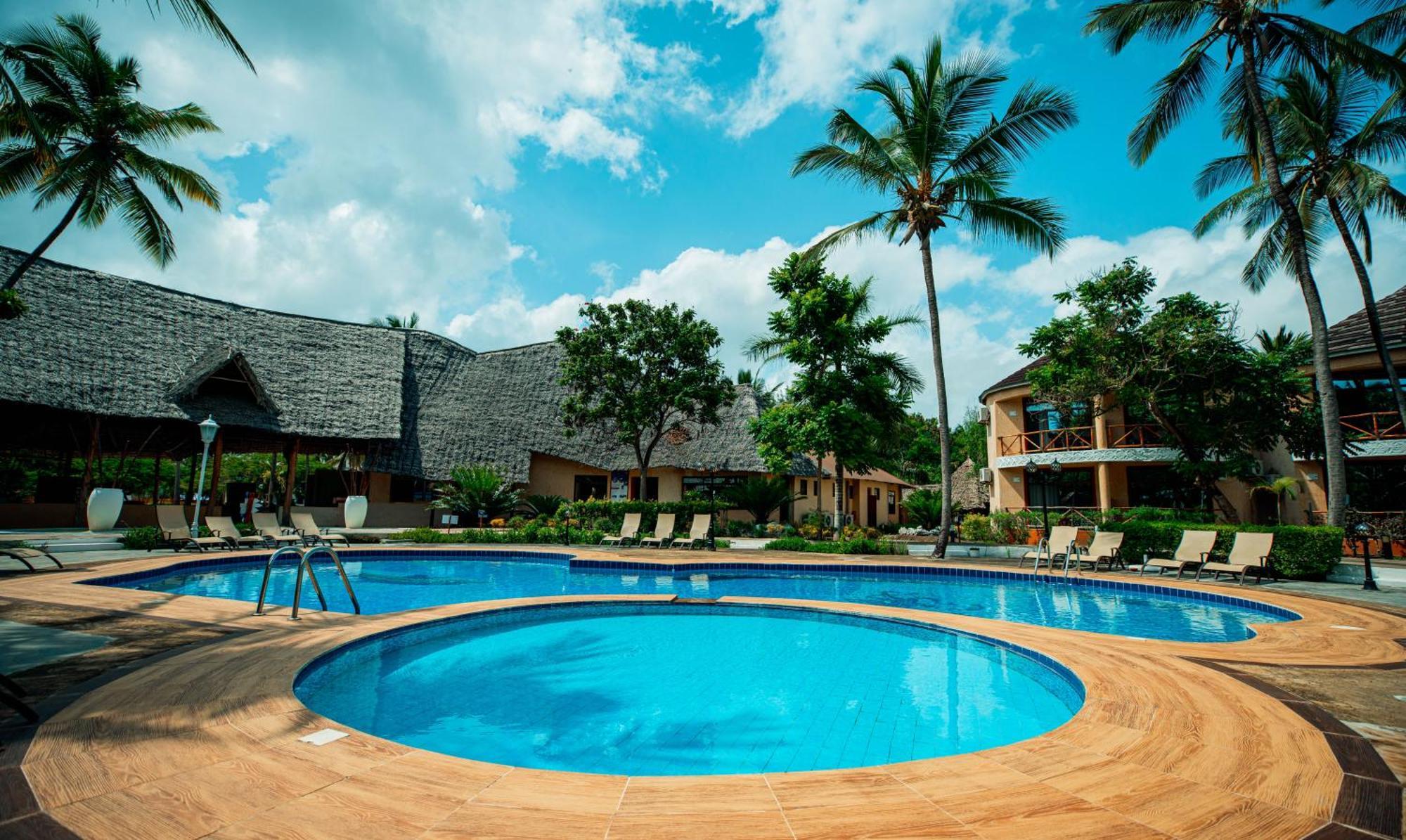 Sansi Kae Beach Resort Michamvi Kae Luaran gambar