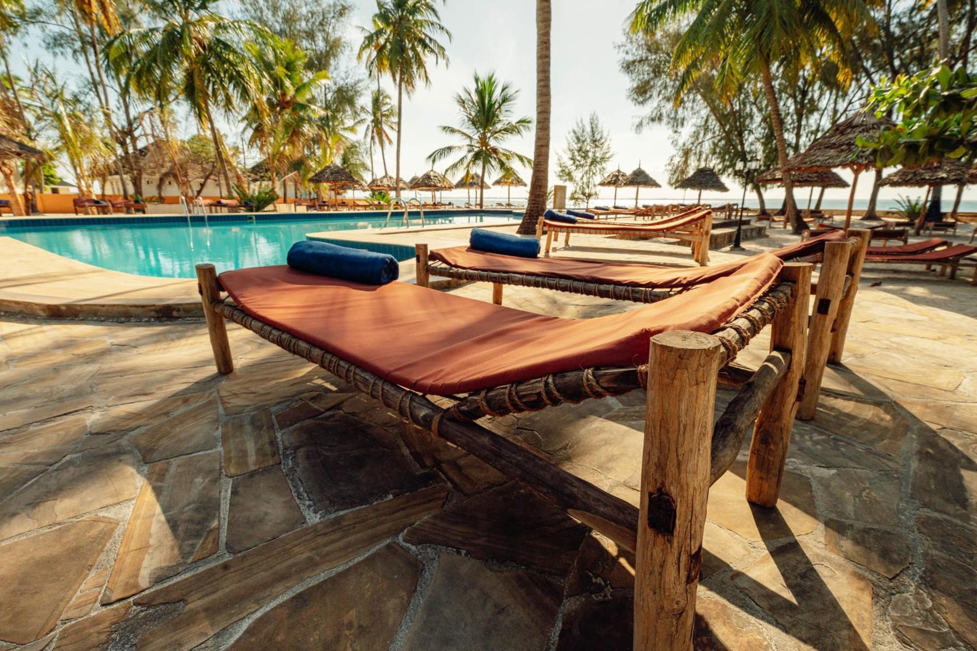 Sansi Kae Beach Resort Michamvi Kae Luaran gambar