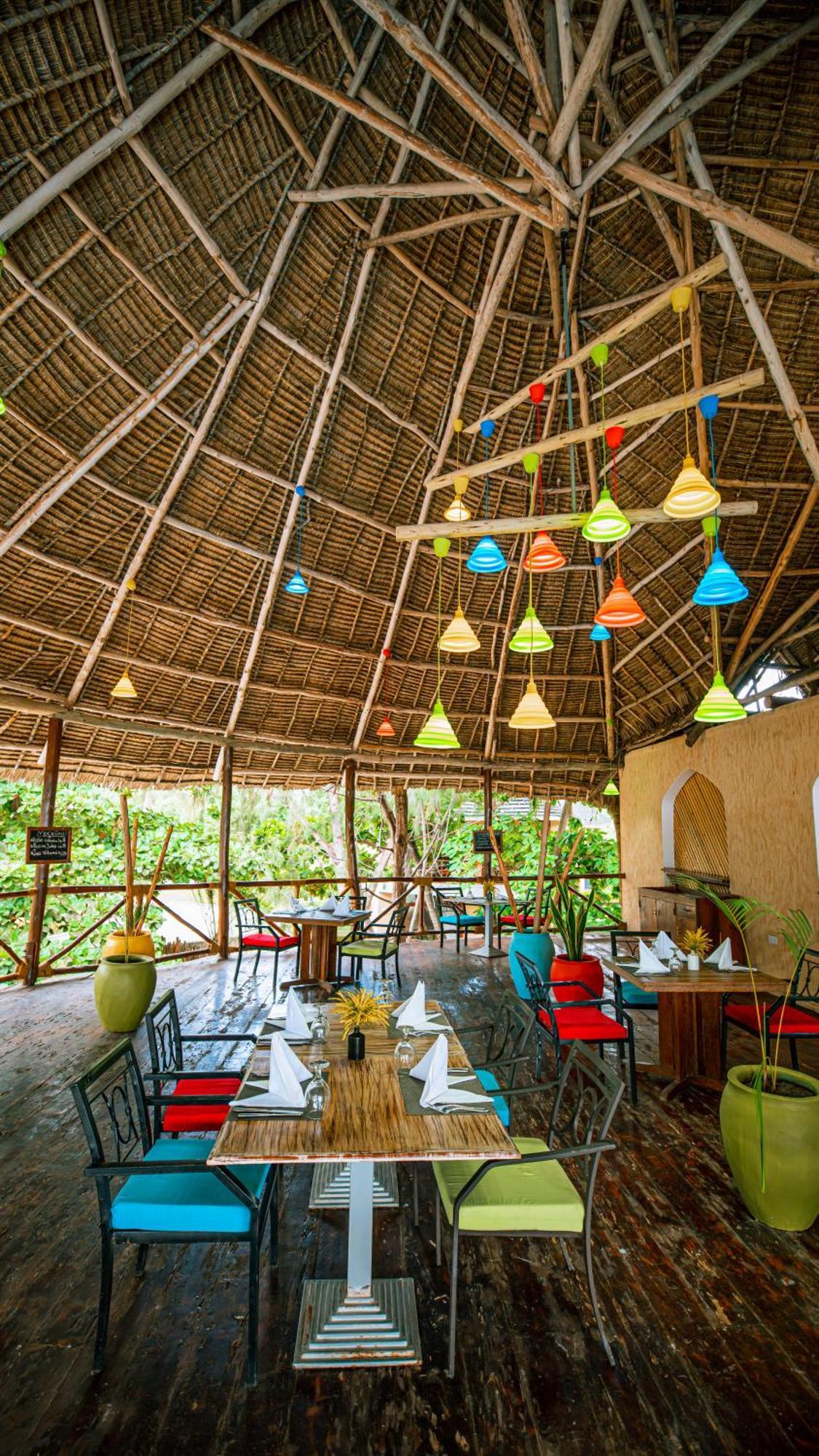 Sansi Kae Beach Resort Michamvi Kae Luaran gambar