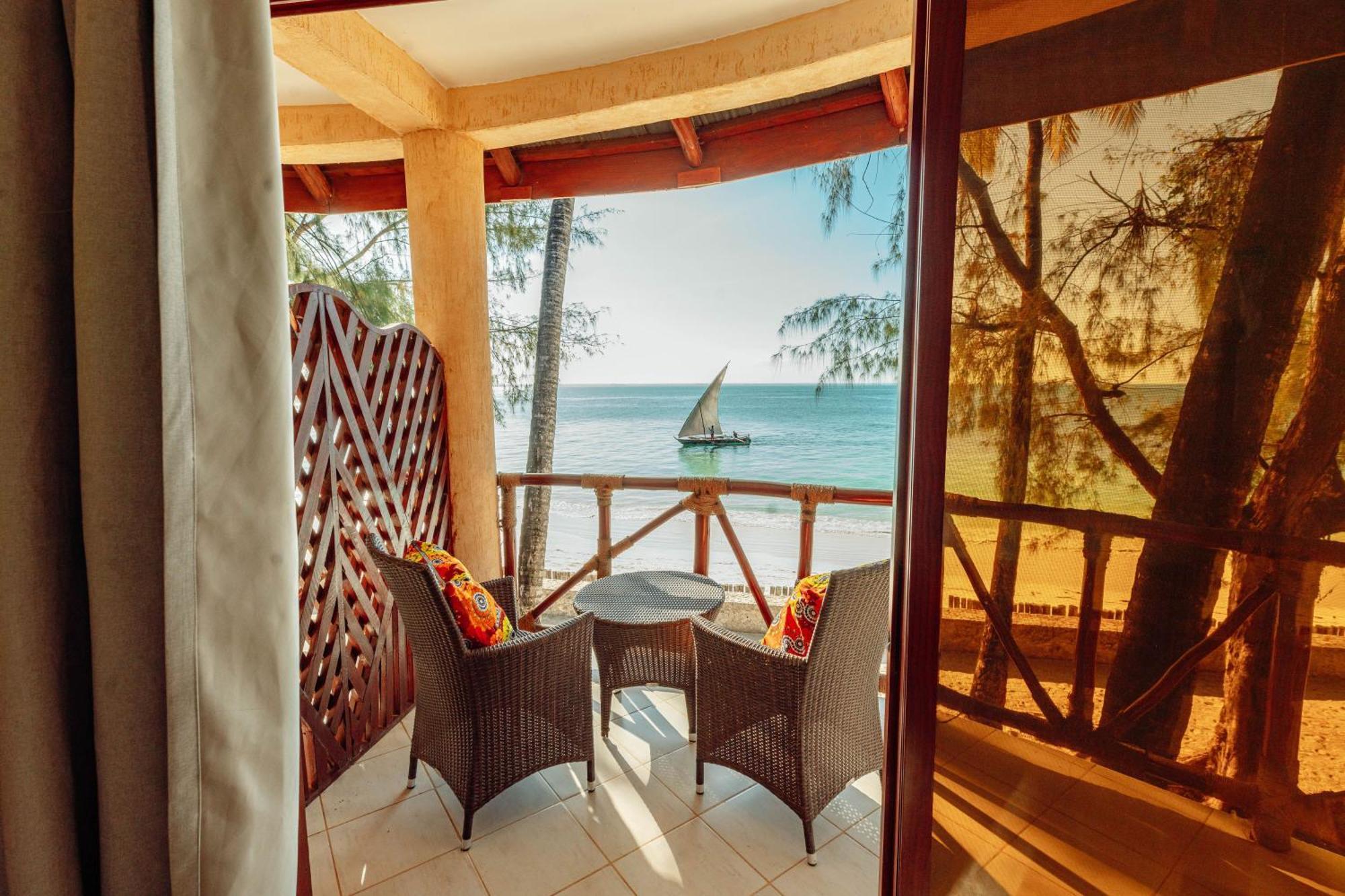 Sansi Kae Beach Resort Michamvi Kae Luaran gambar