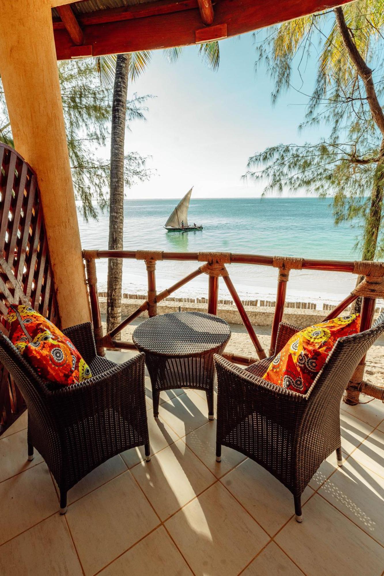 Sansi Kae Beach Resort Michamvi Kae Luaran gambar