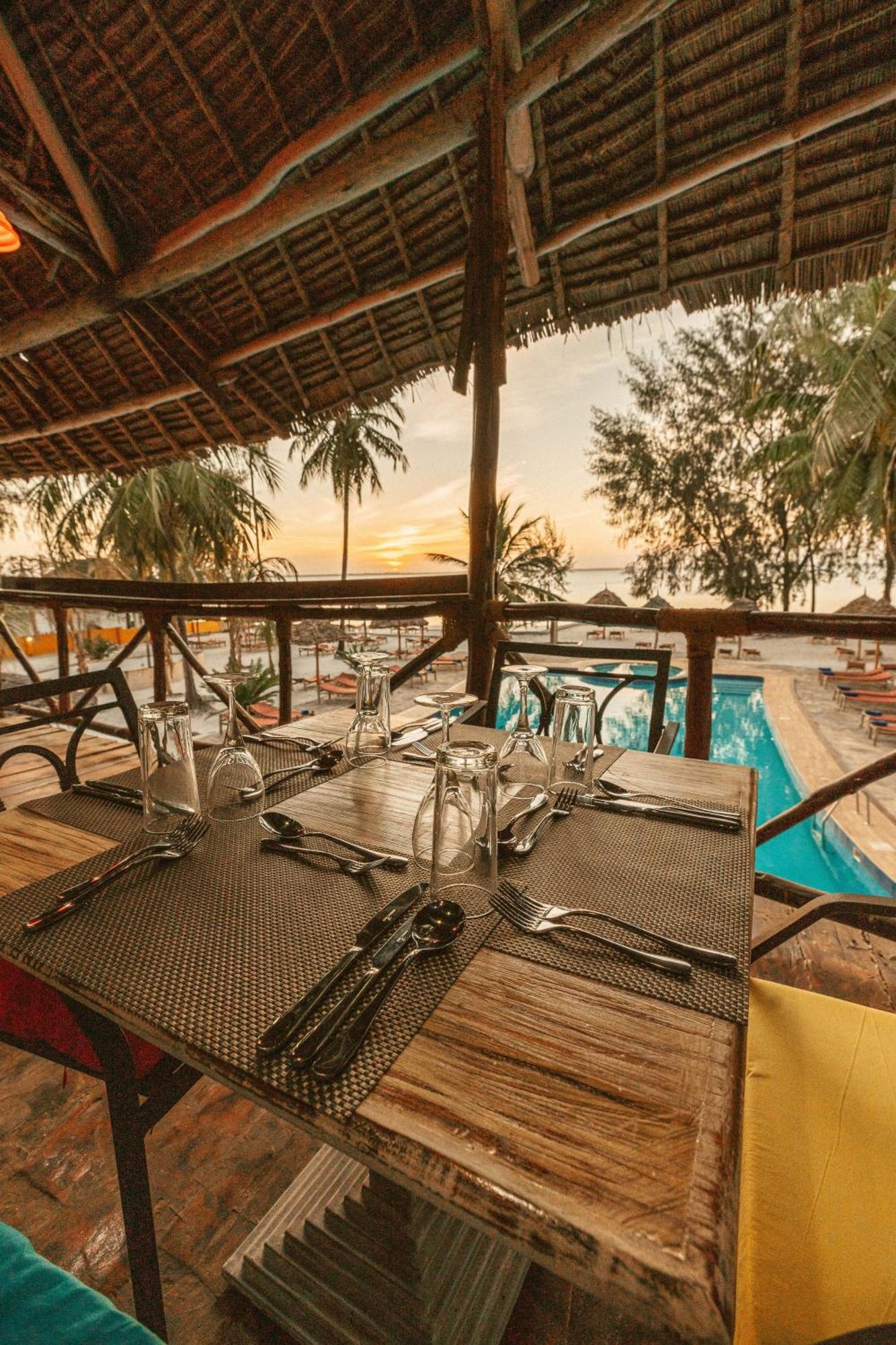 Sansi Kae Beach Resort Michamvi Kae Luaran gambar