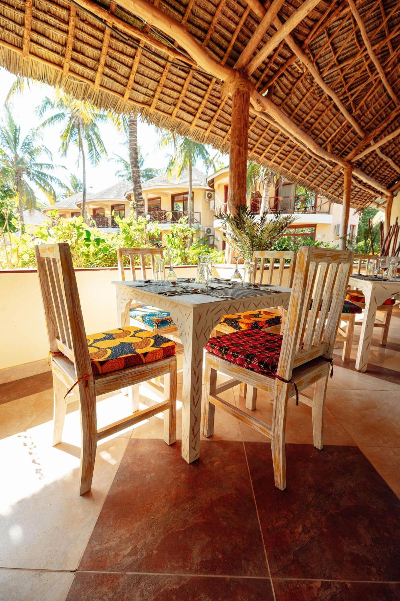 Sansi Kae Beach Resort Michamvi Kae Luaran gambar