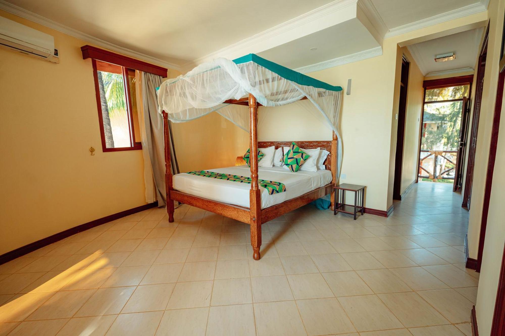 Sansi Kae Beach Resort Michamvi Kae Luaran gambar